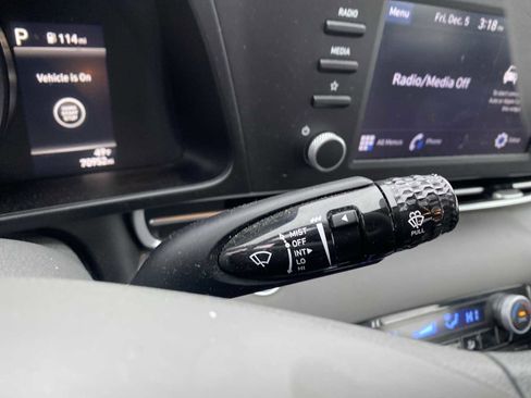 Certified 2021 Hyundai Elantra SEL image 23