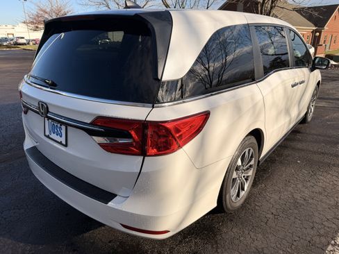 Certified 2023 Honda Odyssey EX-L image 3