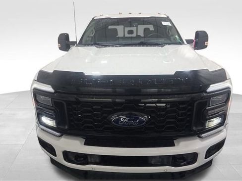 Used 2025 Ford F450 Platinum w/ Platinum Plus Package AWD/4WD image 2