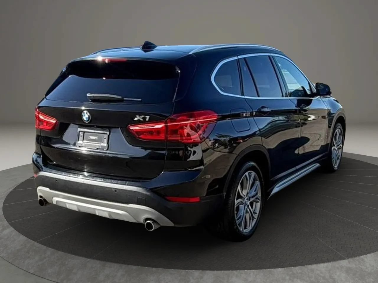 Used 2016 BMW X1 xDrive28i AWD/4WD image 5