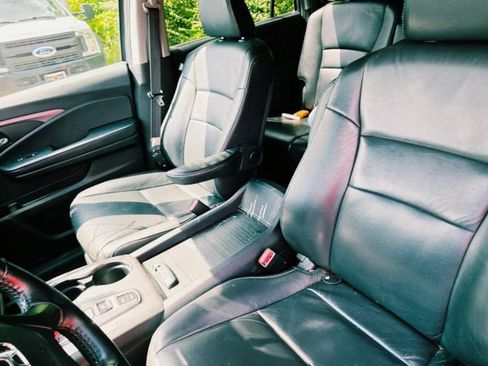 Used 2022 Honda Pilot Special Edition image 7