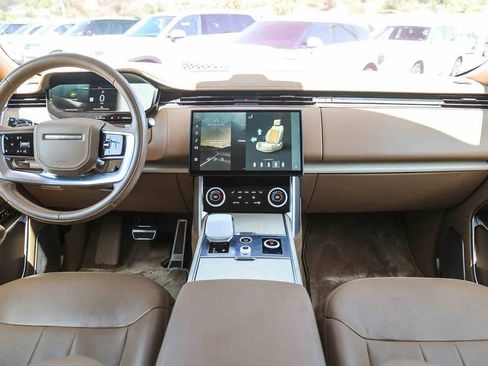 Used 2023 Land Rover Range Rover SV AWD/4WD image 13