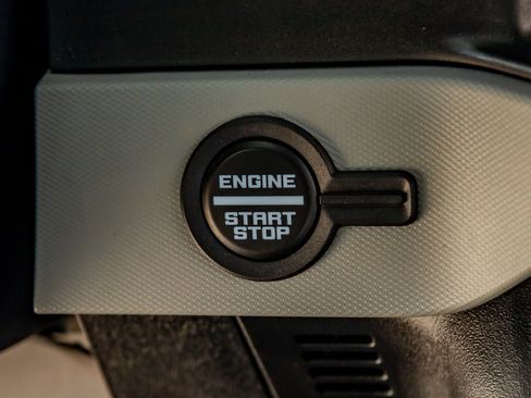 Used 2023 Ford Bronco Badlands w/ Sasquatch Package image 23