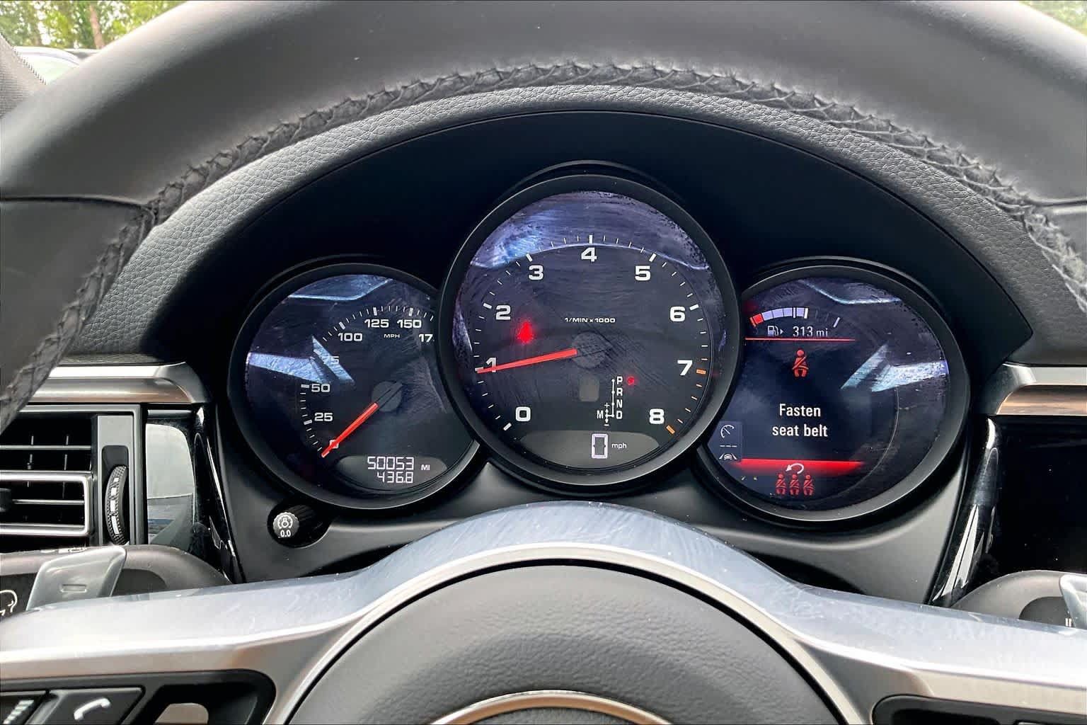 Used 2021 Porsche Macan AWD/4WD image 25