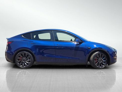 Used 2023 Tesla Model Y Performance AWD/4WD image 4