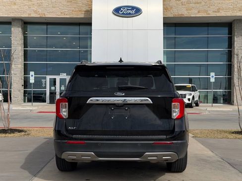 Used 2022 Ford Explorer XLT w/ Equipment Group 202A image 23