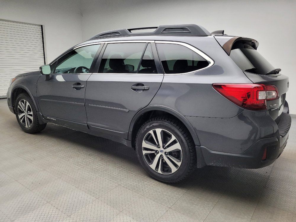 Used 2018 Subaru Outback 3.6R Limited AWD/4WD image 3