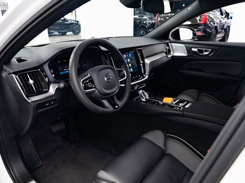 Used 2024 Volvo V60 T8 Polestar image 20