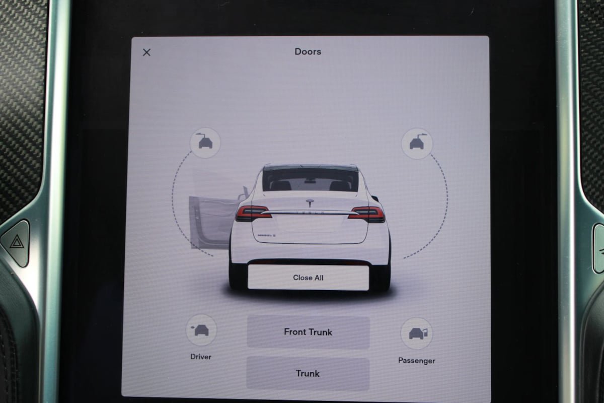 Used 2017 Tesla Model X 90D AWD/4WD image 21