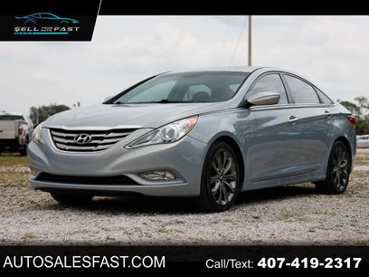 Used 2011 Hyundai Sonata SE w/ Navigation & Sunroof Pkg 4