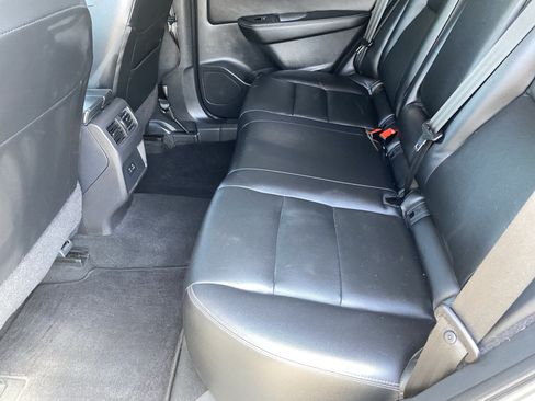 Used 2023 Nissan Rogue SL FWD image 15