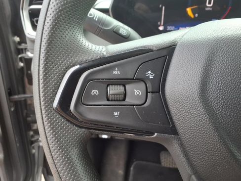 Used 2025 Chevrolet TrailBlazer LT AWD/4WD image 21