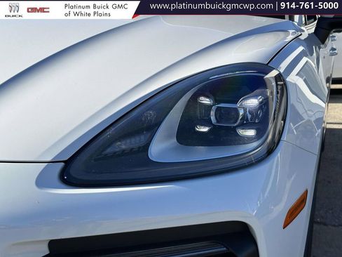 Used 2023 Porsche Cayenne Platinum Edition image 10