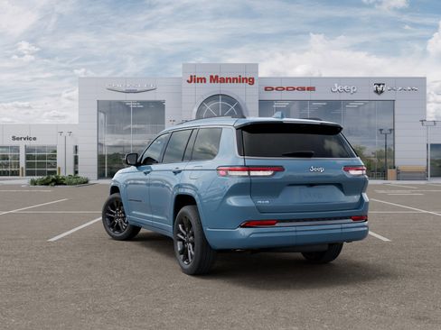 New 2026 Jeep Grand Cherokee L Limited AWD/4WD image 3