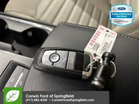 Certified 2019 Ford Fusion SE image 27