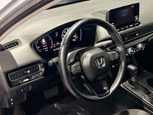 Used 2023 Honda Civic LX image 9
