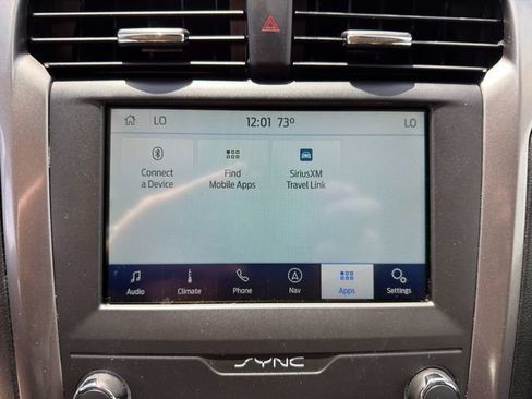 Used 2020 Ford Fusion SE FWD image 25