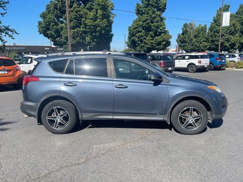 Used 2013 Toyota RAV4 XLE AWD/4WD image 6