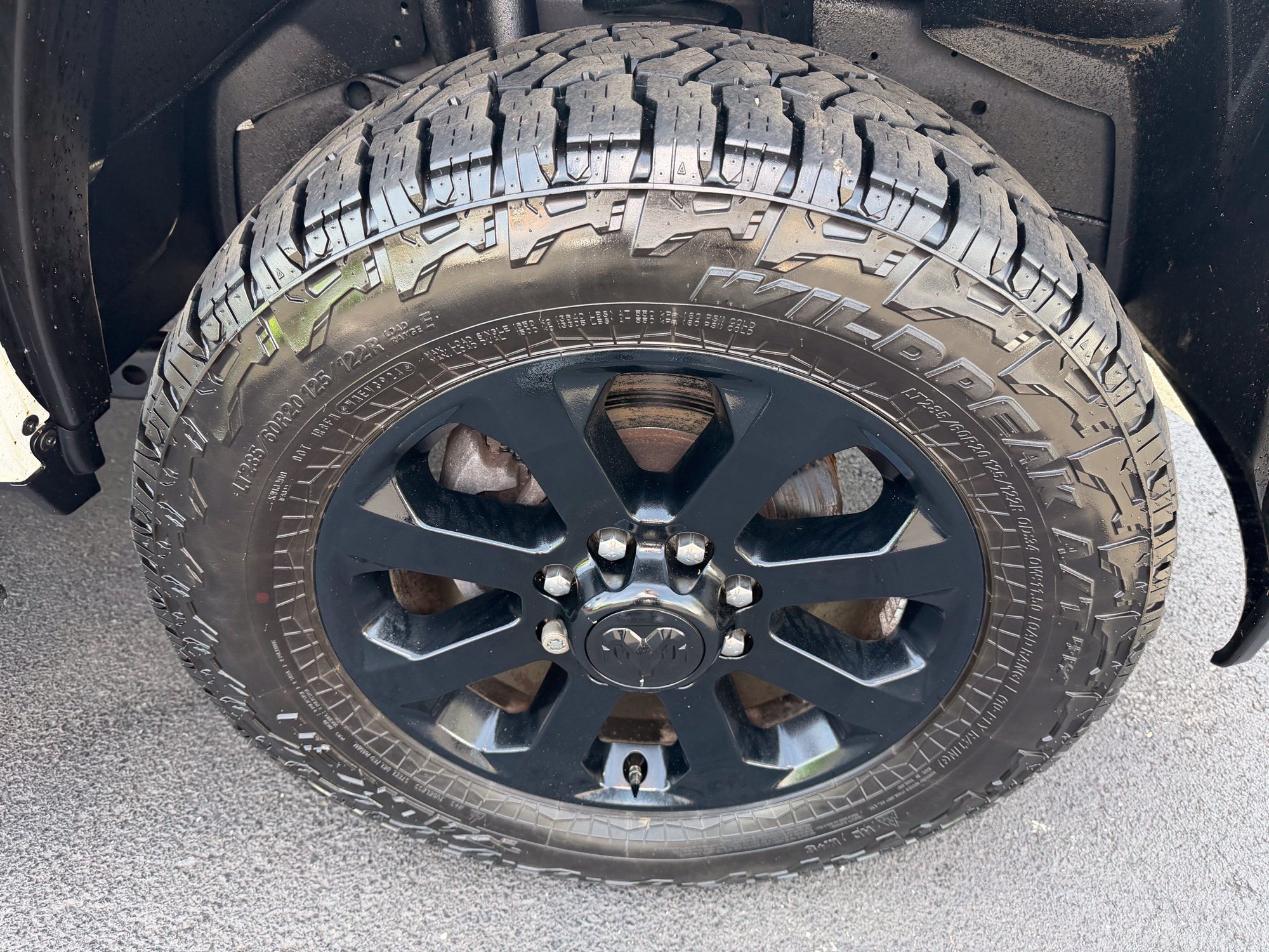 Used 2022 RAM 2500 Laramie w/ Night Edition AWD/4WD image 8