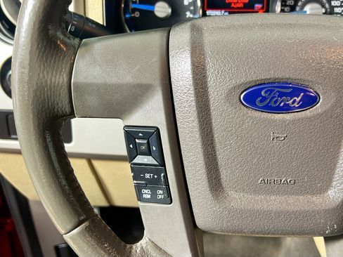 Used 2013 Ford F150 Lariat w/ Mid Equipment Group image 18