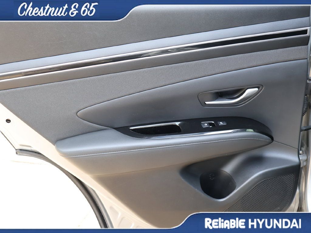 Used 2023 Hyundai Tucson Limited FWD image 17
