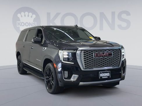 Used 2023 GMC Yukon XL Denali w/ Max Trailering Package AWD/4WD image 2