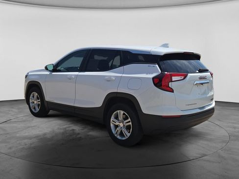 Used 2024 GMC Terrain SLE FWD image 7