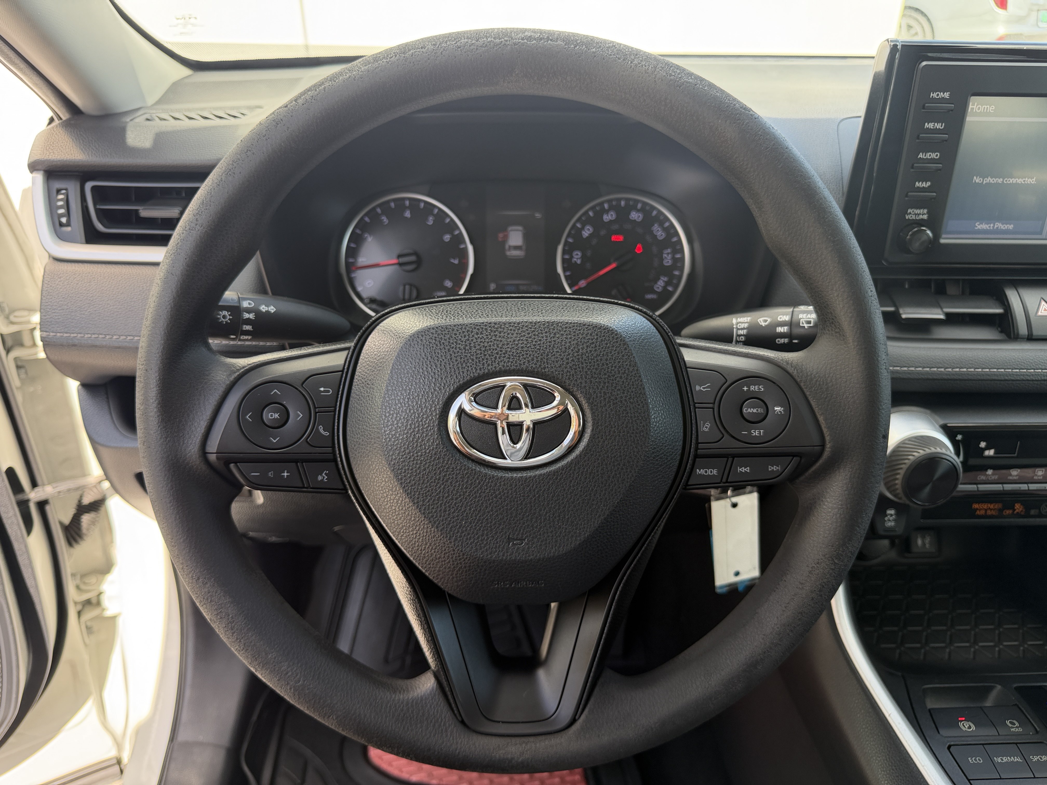Used 2019 Toyota RAV4 LE FWD image 30
