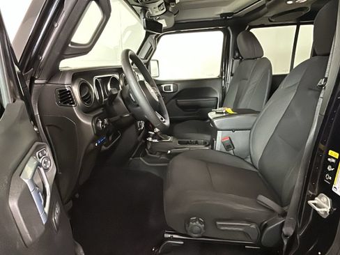 Used 2023 Jeep Wrangler Unlimited w/ Cold Weather Group AWD/4WD image 13