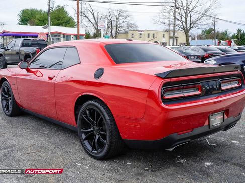 Used 2016 Dodge Challenger R/T w/ Blacktop Package image 5