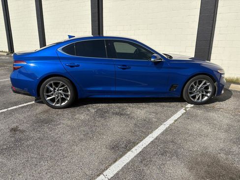 Used 2022 Genesis G70 2.0T RWD image 4