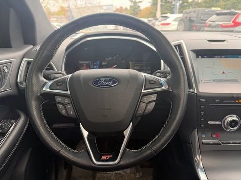 Used 2019 Ford Edge ST w/ Equipment Group 401A AWD/4WD image 22
