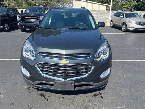 Used 2017 Chevrolet Equinox LT w/ Convenience Package FWD image 3