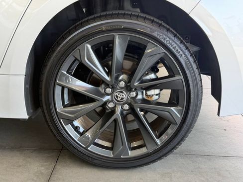 Certified 2024 Toyota Corolla SE w/ SE Package FWD image 17