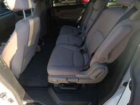 Used 2024 Honda Odyssey EX image 15