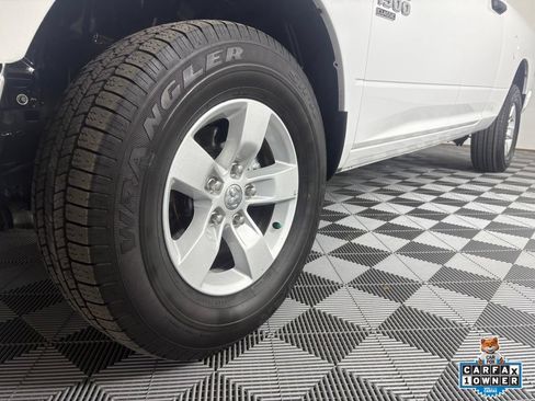 Used 2024 RAM 1500 Classic SLT AWD/4WD image 13