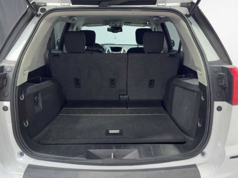 Used 2017 GMC Terrain SLE FWD image 32