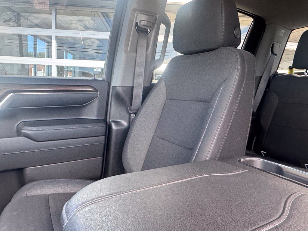 Used 2024 Chevrolet Silverado 1500 RST w/ Z71 Off-Road Package AWD/4WD image 19