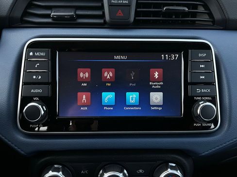 Used 2025 Nissan Versa SV image 26