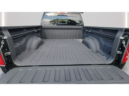 Used 2023 RAM 1500 Laramie AWD/4WD image 17