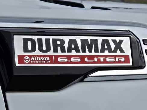 Used 2025 GMC Sierra 3500 SLT w/ SLT Convenience Package image 39