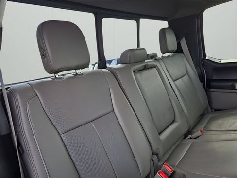 Used 2018 Ford F150 Lariat w/ Equipment Group 502A Luxury AWD/4WD image 16