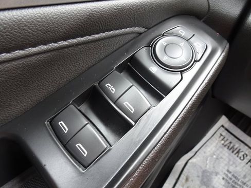 Certified 2022 Chevrolet Traverse LT image 23