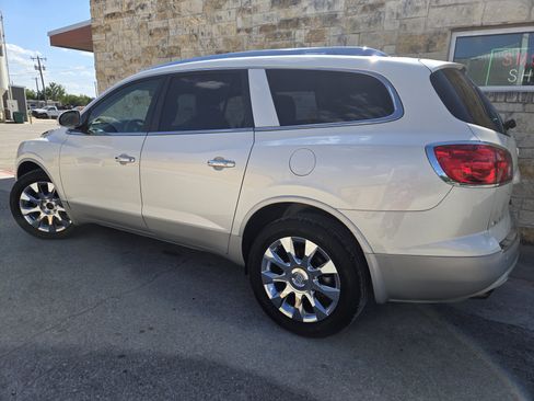 Used 2012 Buick Enclave Premium w/ Trailering Provision Package FWD image 3