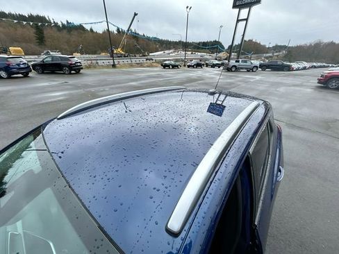 Used 2023 Buick Encore GX Select w/ Safety Package II image 19