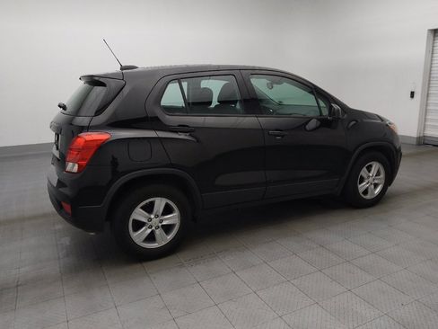 Used 2020 Chevrolet Trax LS w/ LPO, Cargo Package FWD image 10