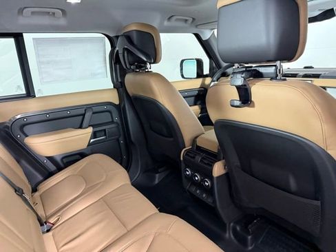 New 2025 Land Rover Defender 110 S image 30
