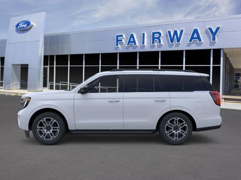 New 2026 Ford Expedition Active RWD image 3