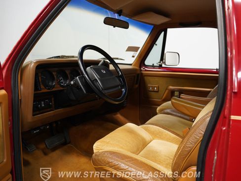Used 1992 Dodge Ramcharger LE image 4