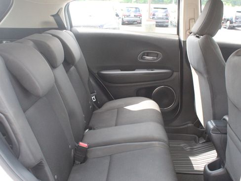 Used 2022 Honda HR-V EX image 28